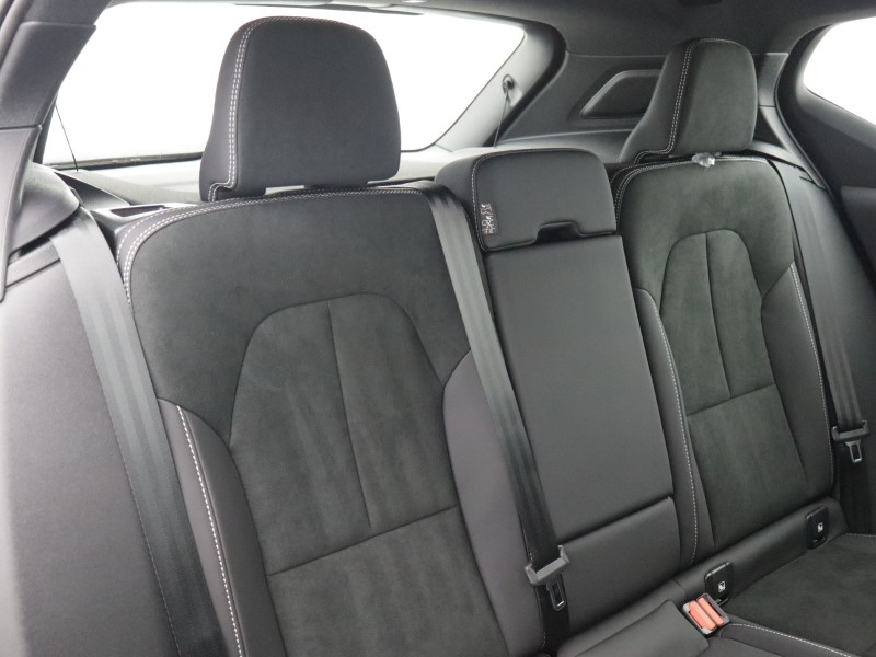 2026 (76) VOLVO XC40 2.0 B3P Plus Dark 5dr Auto 5775019