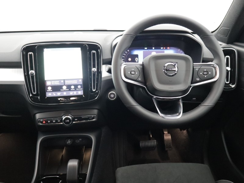 2026 (76) VOLVO XC40 2.0 B3P Plus Dark 5dr Auto 5775021