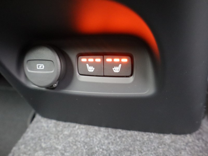 2026 (76) VOLVO XC40 2.0 B3P Plus Dark 5dr Auto 5775020