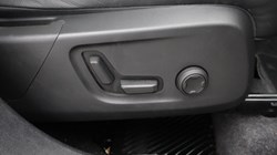 2026 (26) VOLVO XC40 2.0 B4P Ultra Dark 5dr Auto 5807049