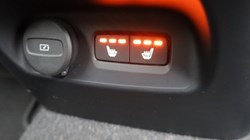 2026 (26) VOLVO XC40 2.0 B4P Ultra Dark 5dr Auto 5807061