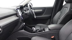 2026 (26) VOLVO XC40 2.0 B4P Ultra Dark 5dr Auto 5807038