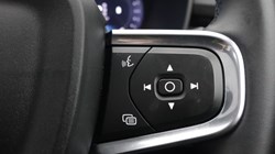 2026 (26) VOLVO XC40 2.0 B4P Ultra Dark 5dr Auto 5807066