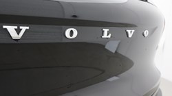 2026 (26) VOLVO XC40 2.0 B4P Ultra Dark 5dr Auto 5799724