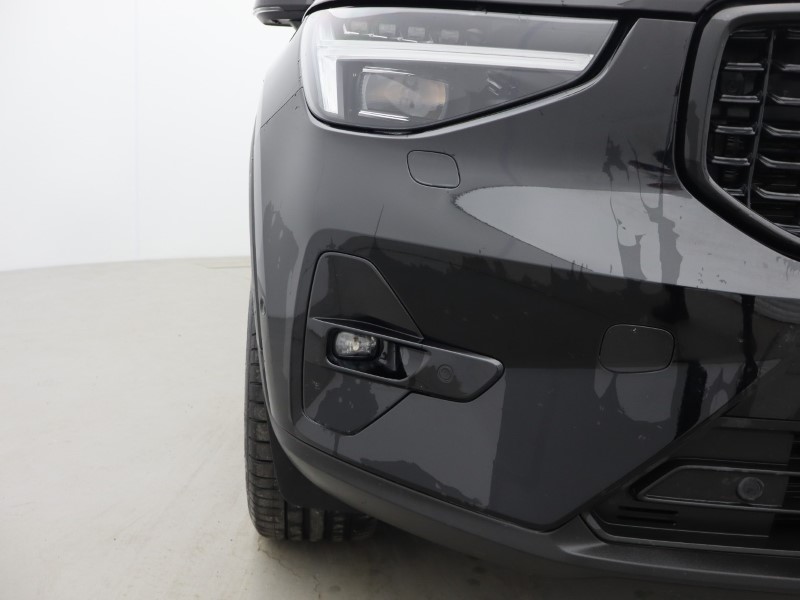 2026 (26) VOLVO XC40 2.0 B4P Ultra Dark 5dr Auto 5799721