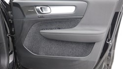 2026 (26) VOLVO XC40 2.0 B4P Ultra Dark 5dr Auto 5799736