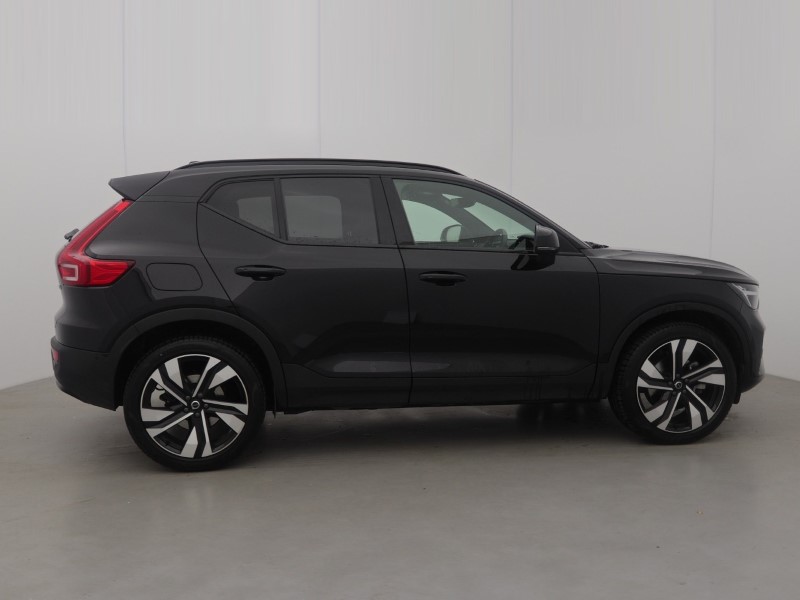 2026 (26) VOLVO XC40 2.0 B4P Ultra Dark 5dr Auto 5799712