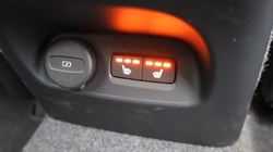2026 (26) VOLVO XC40 2.0 B4P Ultra Dark 5dr Auto 5799753