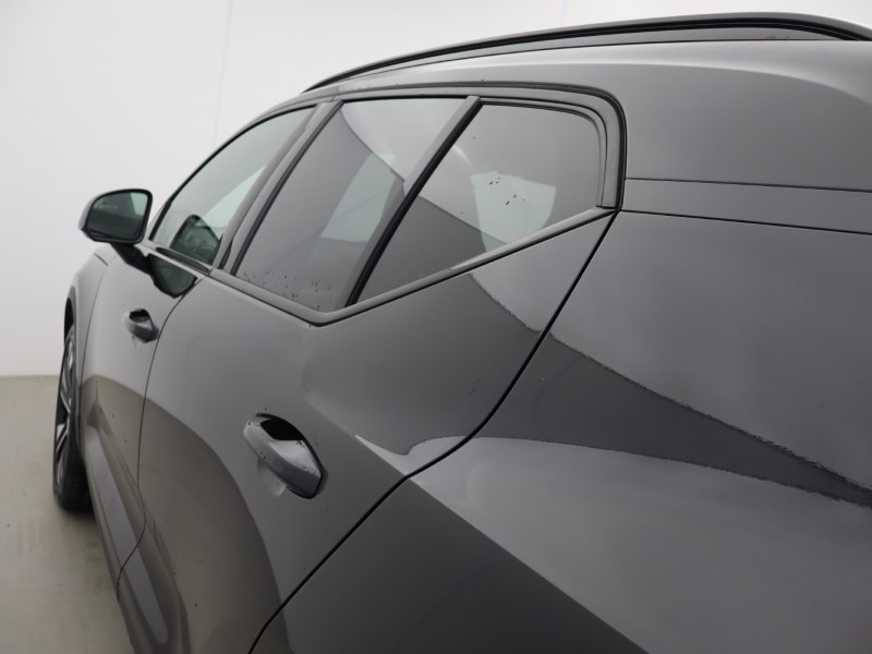 2026 (26) VOLVO XC40 2.0 B4P Ultra Dark 5dr Auto 5799729