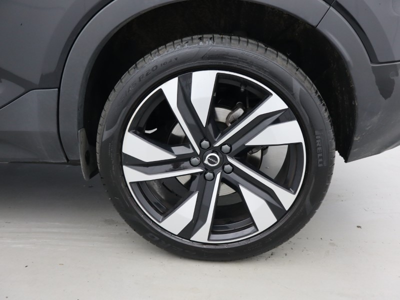 2026 (26) VOLVO XC40 2.0 B4P Ultra Dark 5dr Auto 5799730