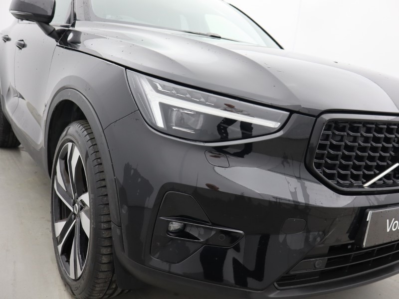 2026 (26) VOLVO XC40 2.0 B4P Ultra Dark 5dr Auto 5799720