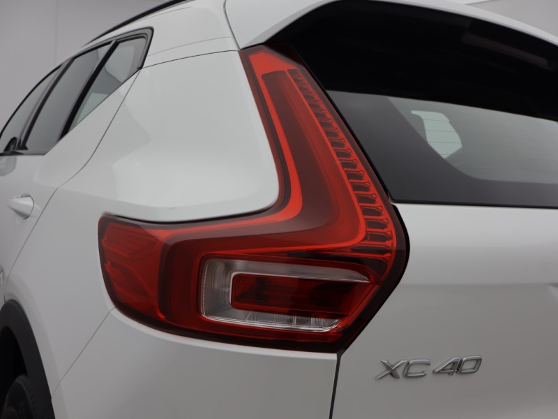 2024 (24) VOLVO XC40 2.0 B3P Plus Dark 5dr Auto 5859444