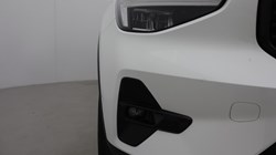 2024 (24) VOLVO XC40 2.0 B3P Plus Dark 5dr Auto 5859442