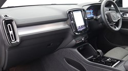 2024 (24) VOLVO XC40 2.0 B3P Plus Dark 5dr Auto 5859465