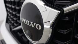 2024 (24) VOLVO XC40 2.0 B3P Plus Dark 5dr Auto 5859440