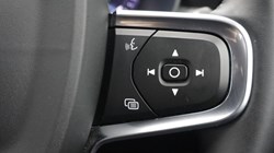 2024 (24) VOLVO XC40 2.0 B3P Plus Dark 5dr Auto 5859474