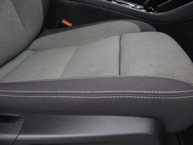 2024 (24) VOLVO XC40 2.0 B3P Plus Dark 5dr Auto 5859461