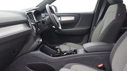 2024 (24) VOLVO XC40 2.0 B3P Plus Dark 5dr Auto 5859452