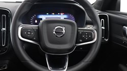 2024 (24) VOLVO XC40 2.0 B3P Plus Dark 5dr Auto 5859472