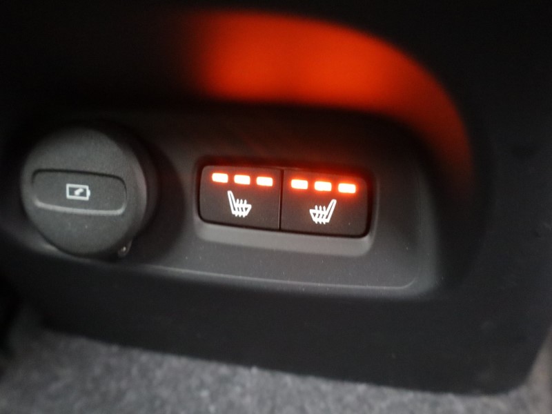 2024 (24) VOLVO XC40 2.0 B3P Plus Dark 5dr Auto 5859470