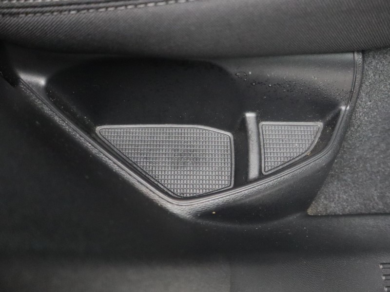 2024 (24) VOLVO XC40 2.0 B3P Plus Dark 5dr Auto 5859467
