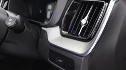 2023 (73) VOLVO XC60 2.0 B5P Core 5dr AWD Geartronic 5826716
