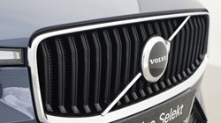 2023 (73) VOLVO XC60 2.0 B5P Core 5dr AWD Geartronic 5826696
