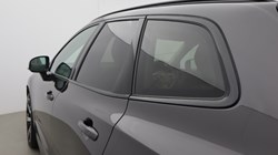 2024 (24) VOLVO XC60 2.0 B5P Ultimate Dark 5dr AWD Geartronic 5900585