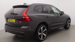 2024 (24) VOLVO XC60 2.0 B5P Ultimate Dark 5dr AWD Geartronic 5900571