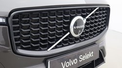 2024 (24) VOLVO XC60 2.0 B5P Ultimate Dark 5dr AWD Geartronic 5900573