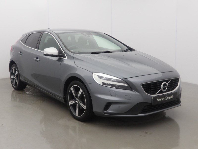 2019 (19) VOLVO V40 D2 [122] R DESIGN Edition 5dr