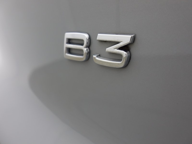 2025 (75) VOLVO XC40 2.0 B3P Plus Dark 5dr Auto 5886101