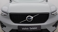 2025 (75) VOLVO XC40 2.0 B3P Plus Dark 5dr Auto 5886096