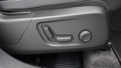 2025 (75) VOLVO XC40 2.0 B3P Plus Dark 5dr Auto 5886117
