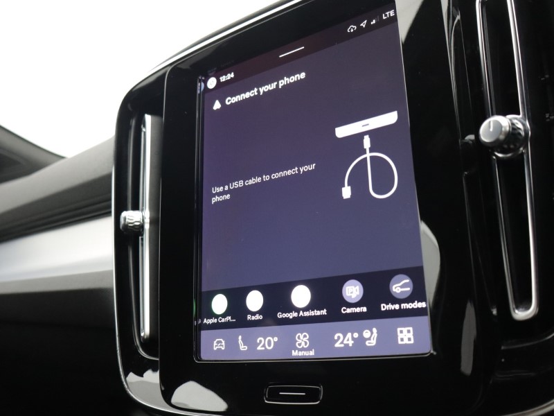 2025 (75) VOLVO XC40 2.0 B3P Plus Dark 5dr Auto 5886137