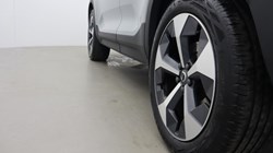 2025 (75) VOLVO XC40 2.0 B3P Plus Dark 5dr Auto 5886107