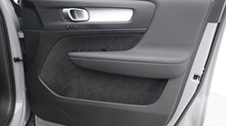 2025 (75) VOLVO XC40 2.0 B3P Plus Dark 5dr Auto 5886110