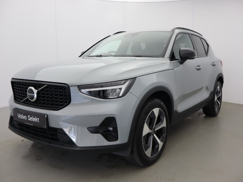2025 (75) VOLVO XC40 2.0 B3P Plus Dark 5dr Auto 5886095