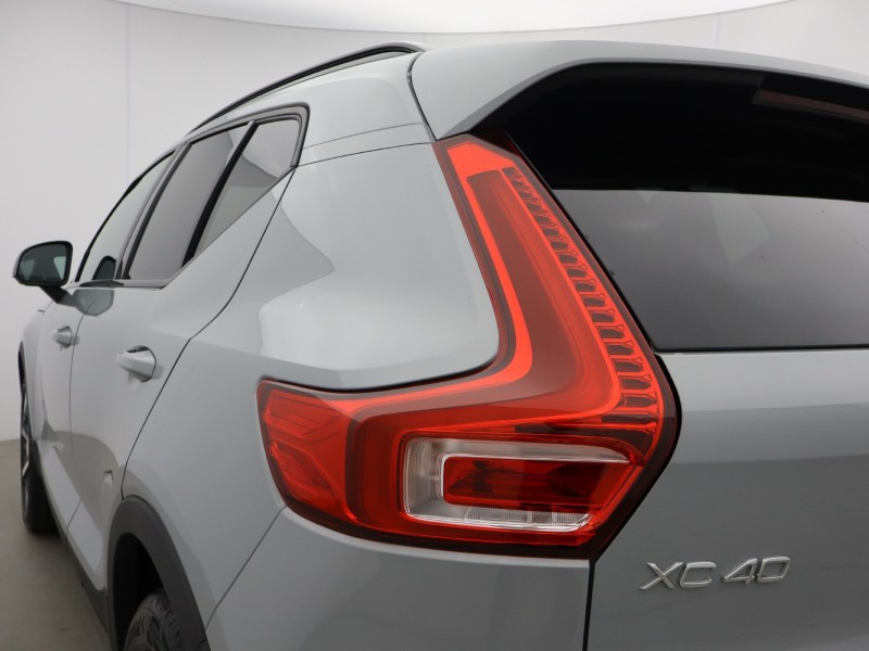 2025 (75) VOLVO XC40 2.0 B3P Plus Dark 5dr Auto 5886099