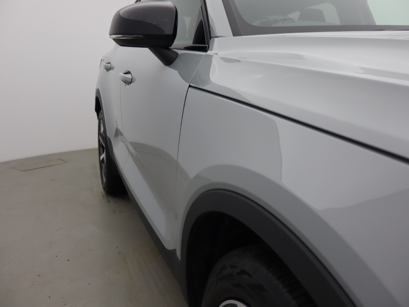 2025 (75) VOLVO XC40 2.0 B3P Plus Dark 5dr Auto 5886098