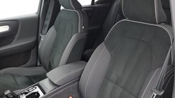 2025 (75) VOLVO XC40 2.0 B3P Plus Dark 5dr Auto 5886120