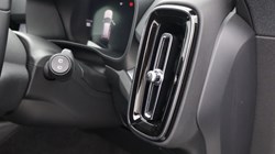 2025 (75) VOLVO XC40 2.0 B3P Plus Dark 5dr Auto 5886115