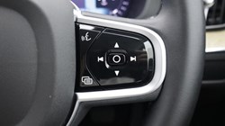 2025 (75) VOLVO XC60 2.0 B5P Plus Dark 5dr AWD Geartronic *VAT QUALIFYING* 5894361