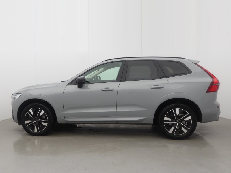 2025 (75) VOLVO XC60 2.0 B5P Plus Dark 5dr AWD Geartronic *VAT QUALIFYING* 5894316