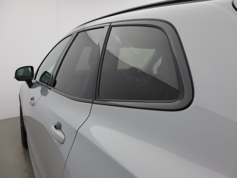 2025 (75) VOLVO XC60 2.0 B5P Plus Dark 5dr AWD Geartronic *VAT QUALIFYING* 5894333