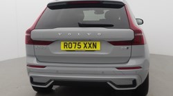 2025 (75) VOLVO XC60 2.0 B5P Plus Dark 5dr AWD Geartronic *VAT QUALIFYING* 5894315