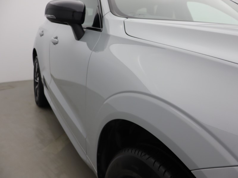 2025 (75) VOLVO XC60 2.0 B5P Plus Dark 5dr AWD Geartronic *VAT QUALIFYING* 5894326