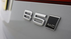 2025 (75) VOLVO XC60 2.0 B5P Plus Dark 5dr AWD Geartronic *VAT QUALIFYING* 5894329