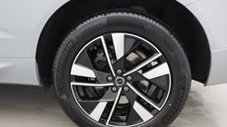 2025 (75) VOLVO XC60 2.0 B5P Plus Dark 5dr AWD Geartronic *VAT QUALIFYING* 5894334