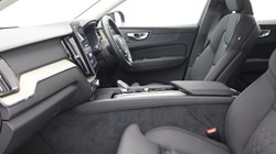 2025 (75) VOLVO XC60 2.0 B5P Plus Dark 5dr AWD Geartronic 5894978